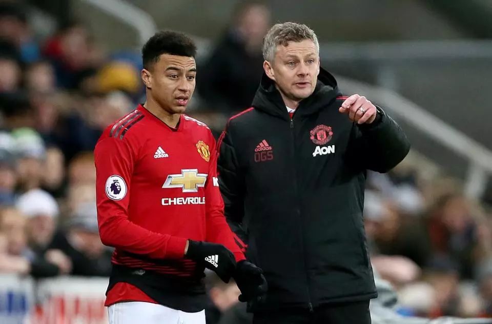 一个家庭故 一个家庭故